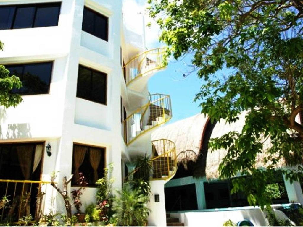 ไจย์ไจย์ คลับ Hotel Balabag  ภายนอก รูปภาพ