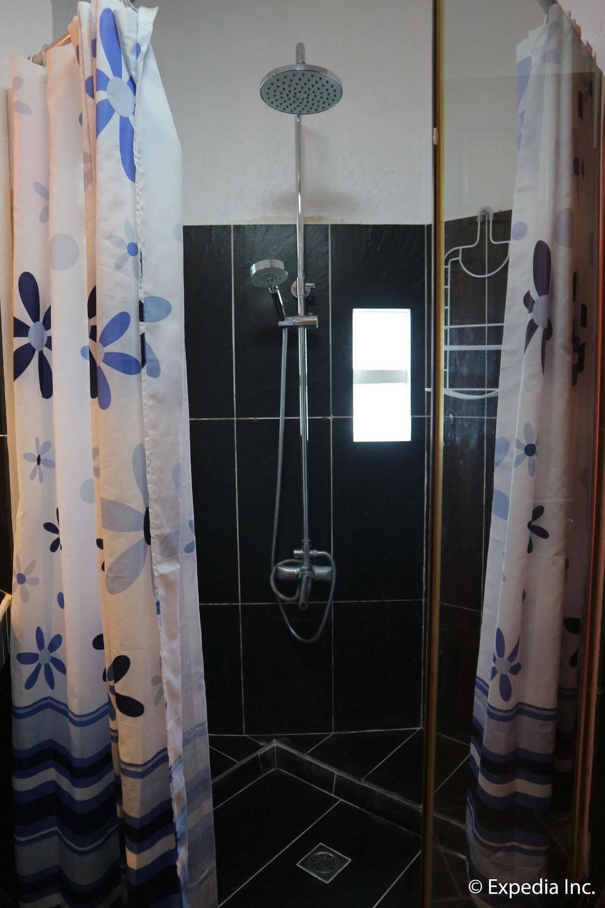 ไจย์ไจย์ คลับ Hotel Balabag  ภายนอก รูปภาพ